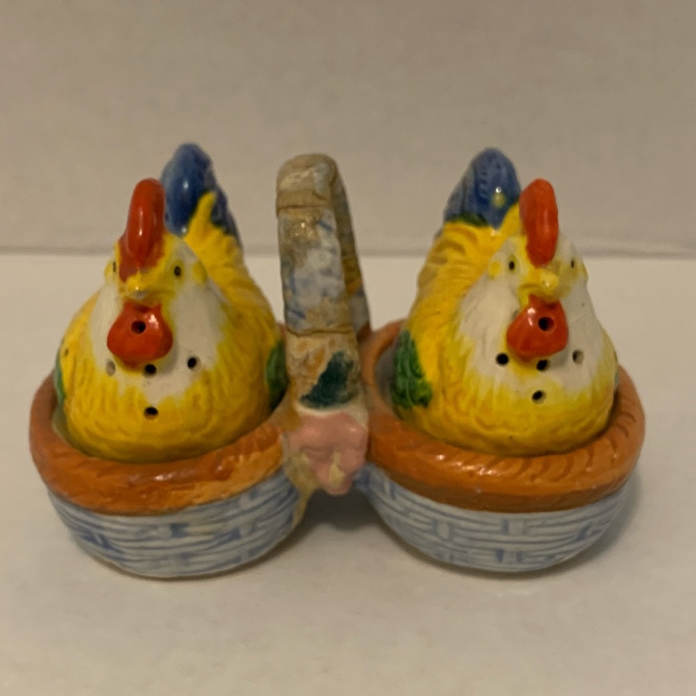 🐔 Vintage Hen & Rooster Salt & Pepper Shakers